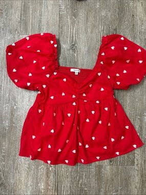 Francesca's Red Heart Accent Puff-Sleeve Top